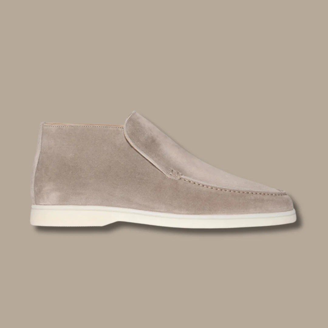 Suede Loafers – Refined Minimalist Everyday Style