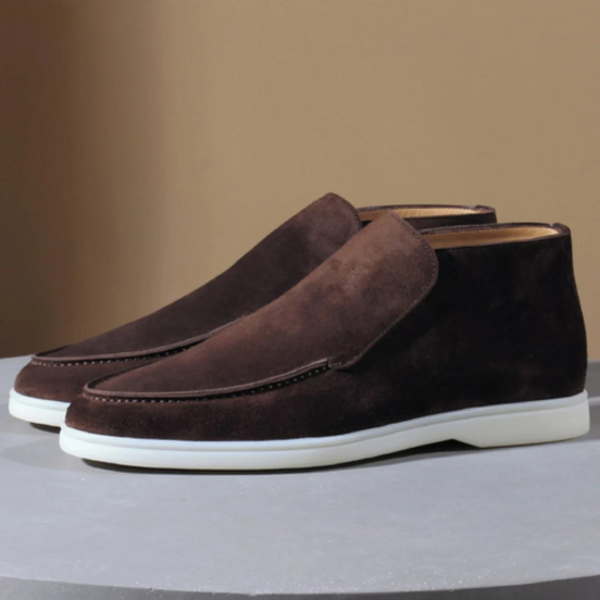 Suede Loafers – Refined Minimalist Everyday Style