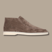 Suede Loafers – Refined Minimalist Everyday Style