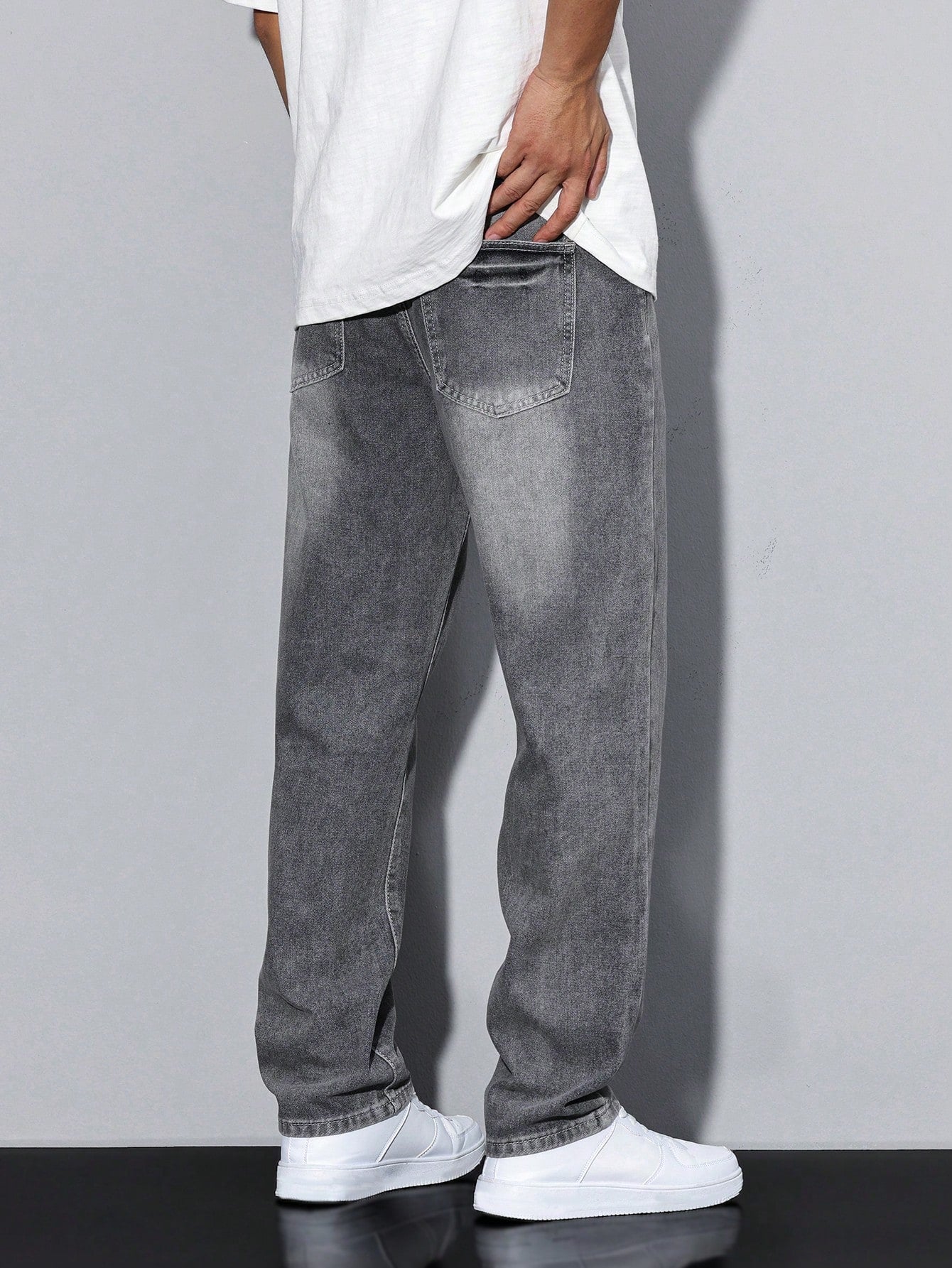 Mens Baggy Jeans - Relaxed Loose Fit Denim