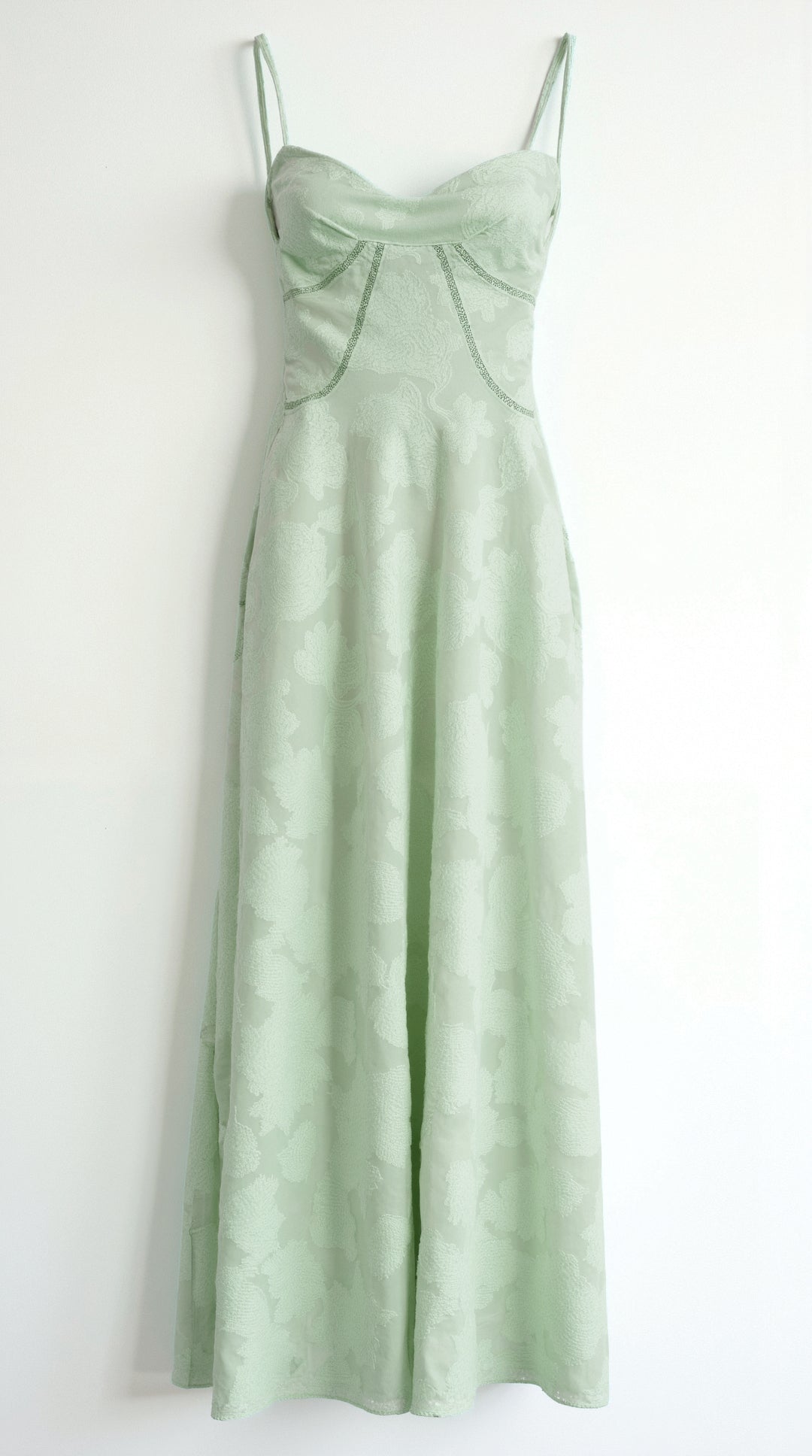 Womens Lace Style Maxi Dress – Elegant Occasion Statement Look