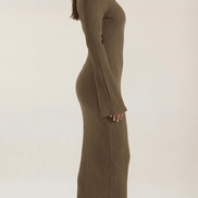 Womens Off Shoulder Maxi Dress – Elegant Ribbed Statement Style