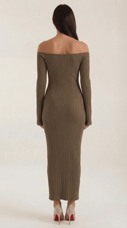 Womens Off Shoulder Maxi Dress – Elegant Ribbed Statement Style