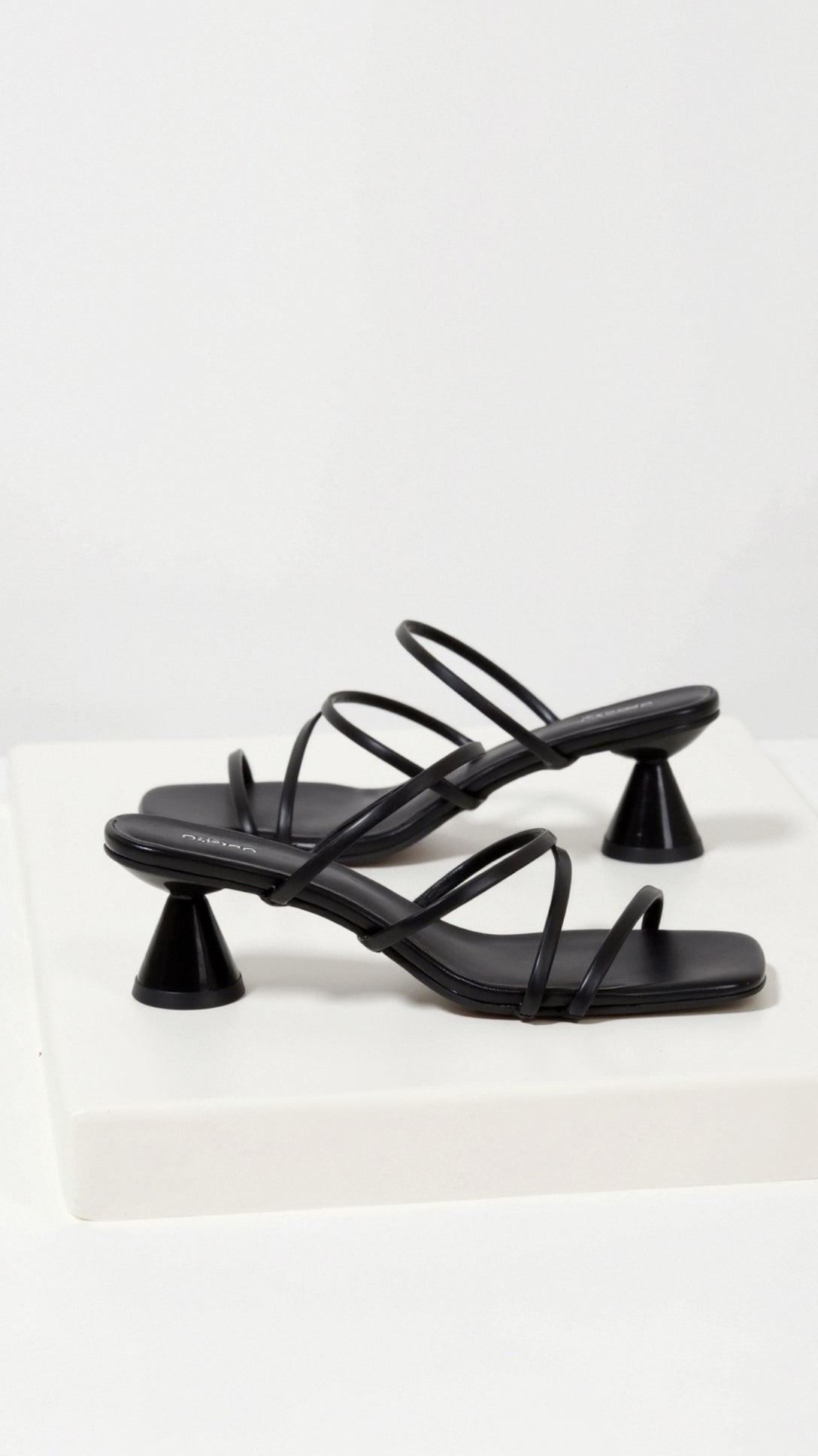Womens Strappy Block Heel Sandals – Modern Square Toe Style